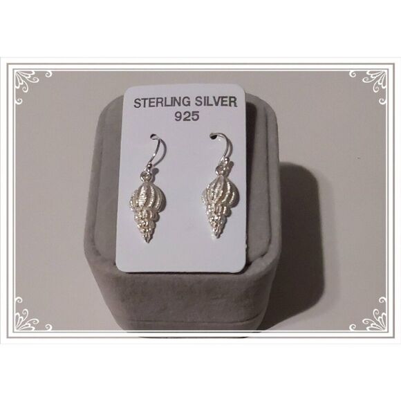 NEW~925 Sterling Silver Tulip Shell French Wire Earrings - Picture 1 of 3